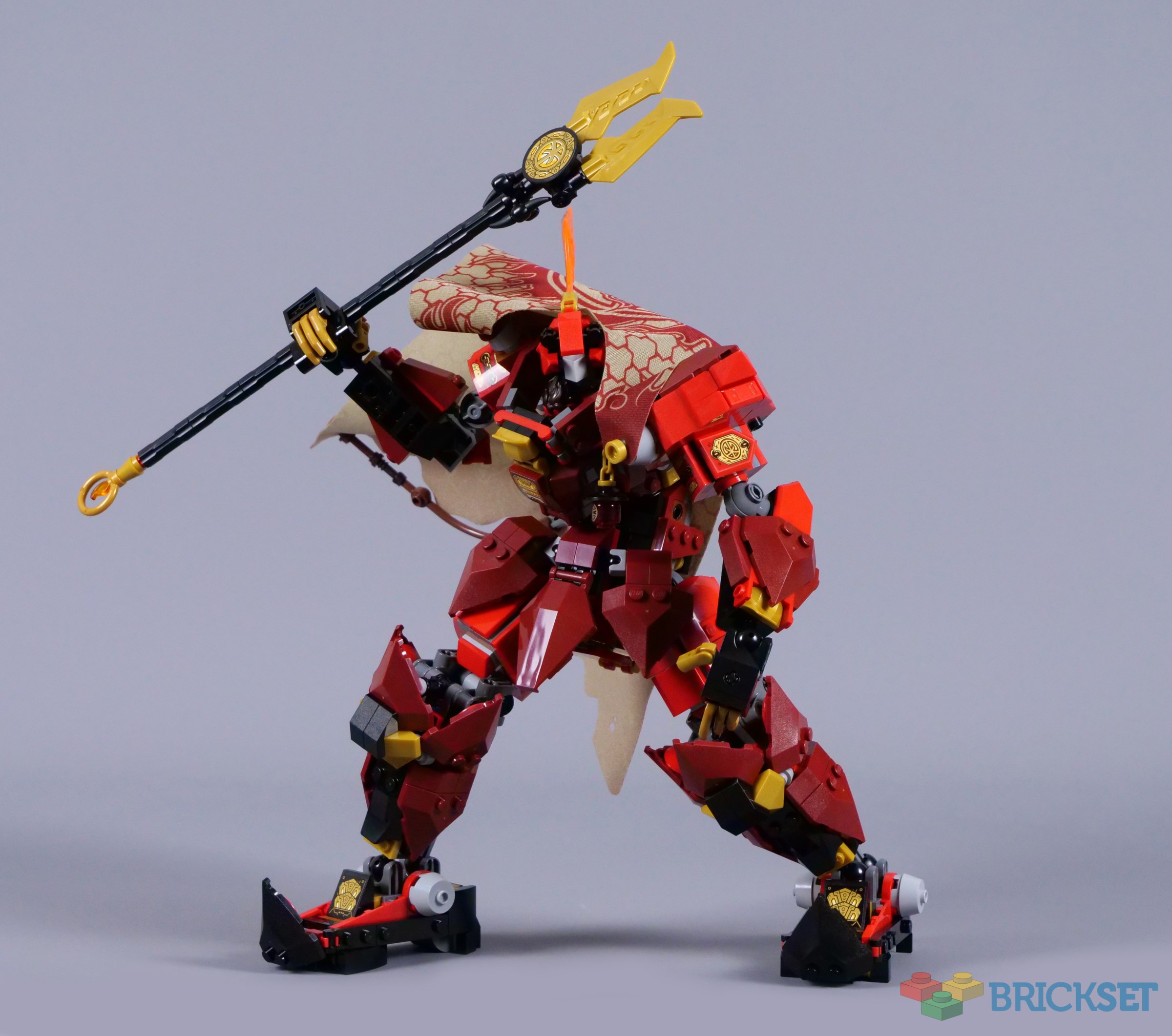 はる The Fire Knight Mech 71846 | NINJAGO® | Buy online at the Official